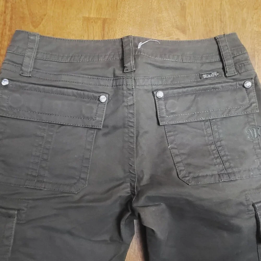 Miss Me ~ Sz 27 ~ Olive Skinny leg w/Zipper ~ Cargo Pants ~ NWT - Picture 5 of 10